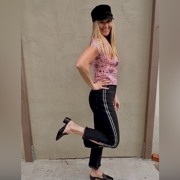 Art Deco Barbiecore Face crop top - Picture 2 of 6